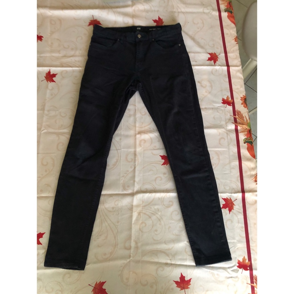 Black skinny jeans